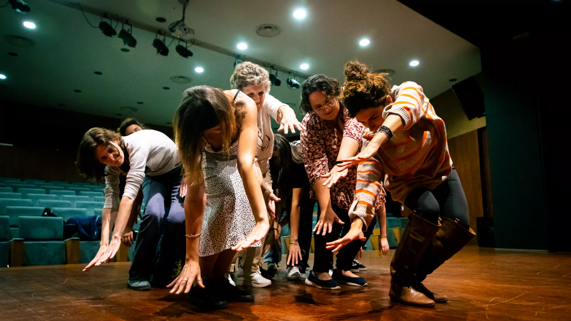_joayoversosroldayo_2024_tndmii_girasolazul_aoencontro_processo_sayojoayomadeira_19jun_lowres_16_207216583566ded830ee9d9.jpg _joayoversosroldayo_2024_tndmii_girasolazul_aoencontro_processo_sayojoayomadeira_19jun_lowres_16_207216583566ded830ee9d9.jpg