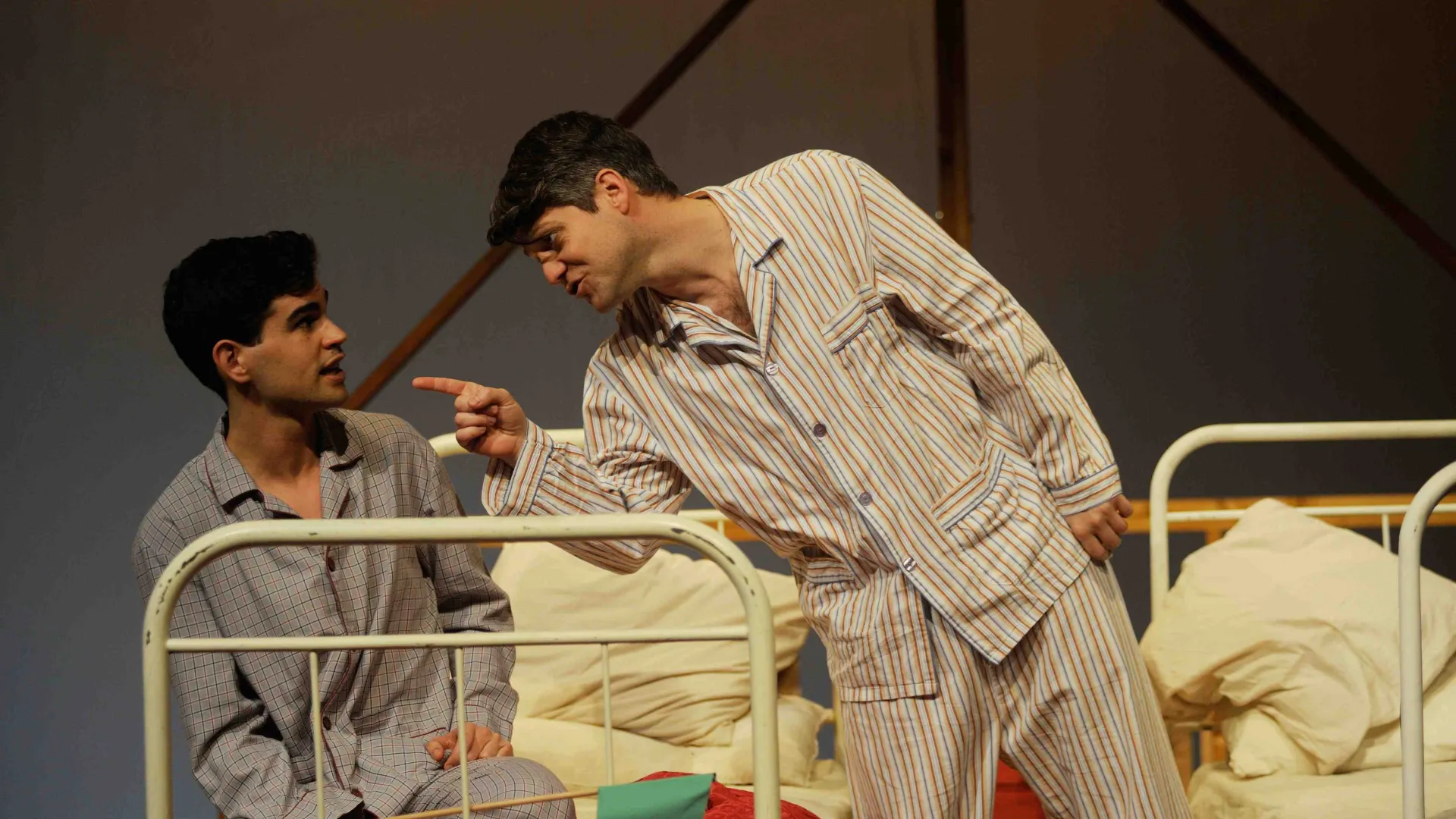 morte_de_um_caixeiro_viajante_de_arthur_miller_fotografias_de_jorge_goncalves_1__160212491161094274c2705.jpg morte_de_um_caixeiro_viajante_de_arthur_miller_fotografias_de_jorge_goncalves_1__160212491161094274c2705.jpg